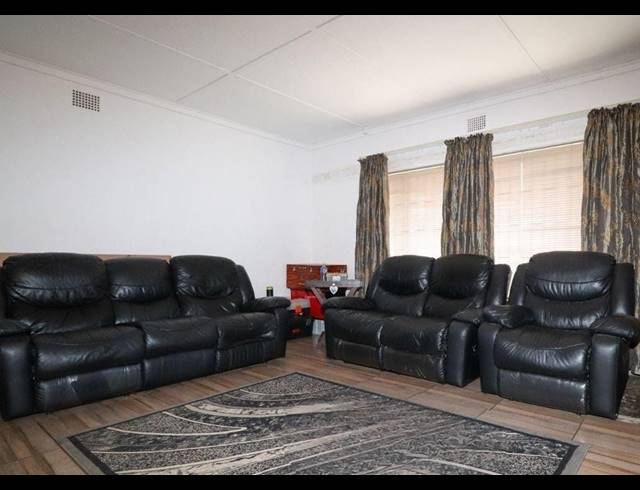 4 BEDROOM FREESTANDING SOLD IN MEIRINGSPARK